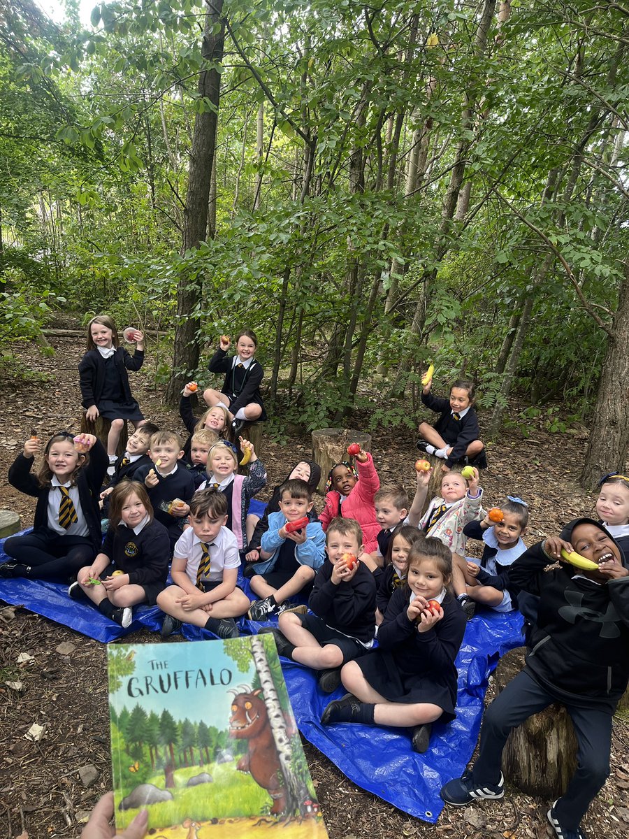 Mrs_Miller01's tweet photo. Primary 1 are loving the book of the week ‘Spinderella’. We also took fruit and a book outdoors today! @JPrimary #FLIPP https://t.co/iX4CfTM68V