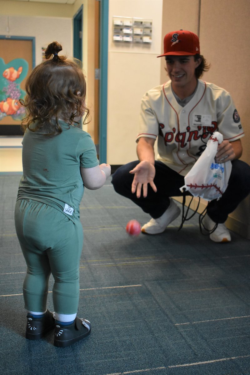 spokaneindians's tweet photo. Spokane Indians players and front office staff had the incredible privilege of spending the morning with patients at @ShrinersSpokane as part of the @molinahealth Care-A-Van. #GoSpo https://t.co/iHsa4mHZxu