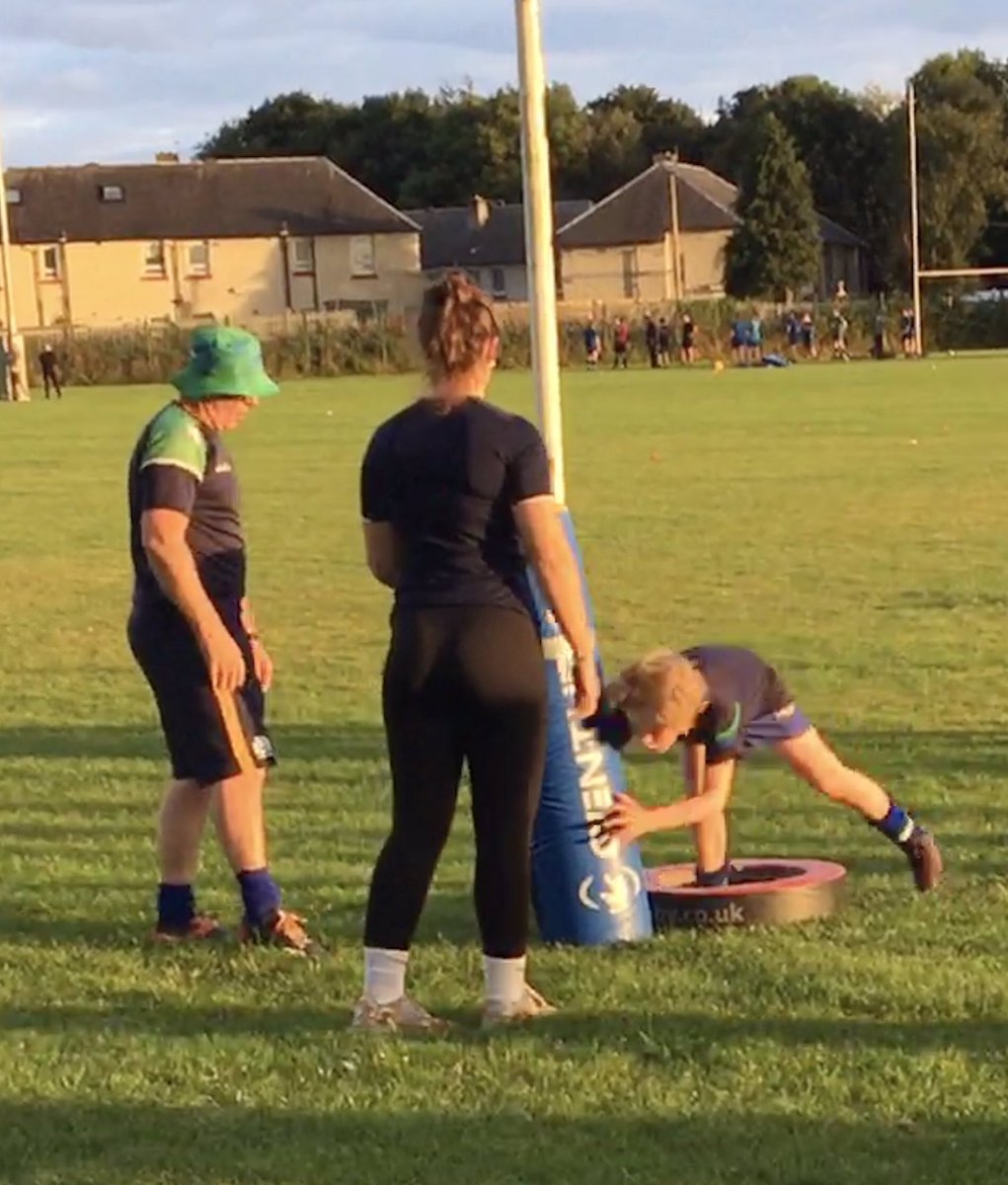 First session with our development coaches 💙💚

The future is bright for all our bulls 🏉

#HamiltonRugby 
#EveryonesGame 
#GNRugby