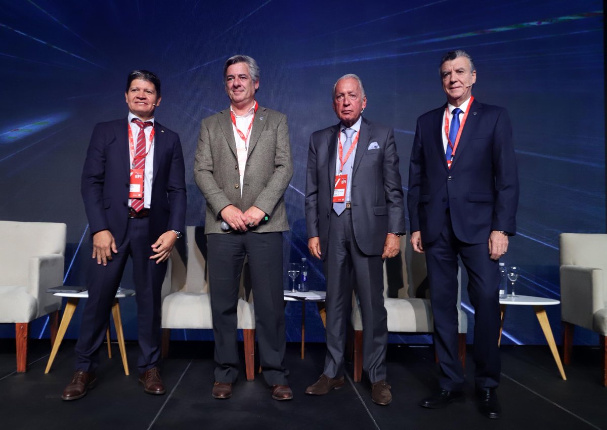 redcame's tweet image. #CAME, #UIA, #CAC y #SRA DEFIENDEN LOS ACUERDOS PARITARIOS Y APUESTAN AL DIÁLOGO

En el marco del @CongresoEco de la @ExpoEFI, los presidentes de las entidades, @AlfredoGZChaco; Daniel Funes de Rioja, Mario Grinman y @NicolasPinoSRA  coincidieron en que el ámbito natural para la…