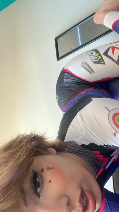 mech girl from overlook or sum https://t.co/HtzzOpgEsY