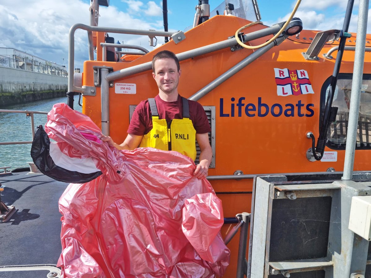 Callout at 12.38pm to investigate a pink inflatable drifting 4 miles off Kessingland - with fears that there could be someone with it who was in trouble. As the crew arrived they discovered it was an empty pink flamingo child’s inflatable with no one near – so crew was stood down