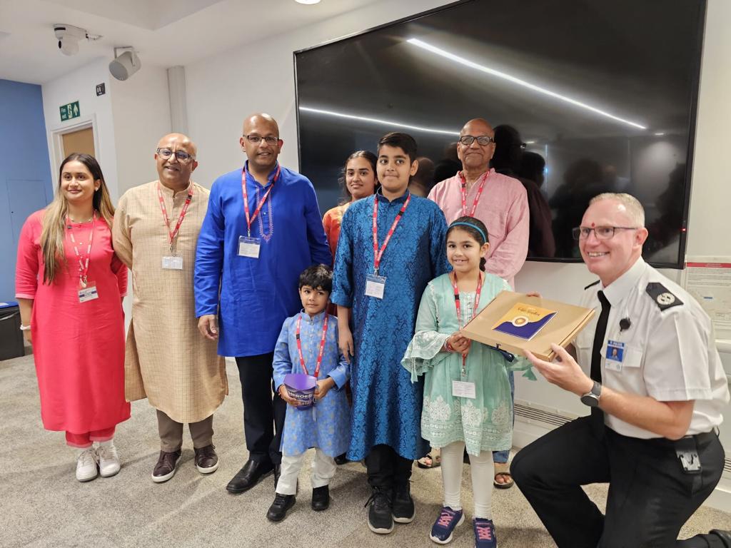 HSS_UK's tweet photo. Happy Raksha Bandhan! Celebrating the eternal bond of love and protection between siblings #RakshaBandhan #SiblingLove #hssuk https://t.co/Ibk7c3YmxK