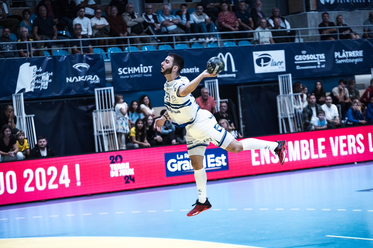 𝗡𝗼𝘀 𝗟𝗶𝗼𝗻𝘀 𝗶𝗿𝗼𝗻𝘁 𝗲𝗻 𝟴𝗲 𝗱𝗲 𝗳𝗶𝗻𝗮𝗹𝗲 ! 💙🤍

Première victoire de la saison en match officiel (32-40) contre Sarrebourg ce soir. 💪

Place à la Liqui Moly StarLigue… 🔥

𝙉𝙤𝙪𝙨 𝙨𝙤𝙢𝙢𝙚𝙨 #𝙇𝙀𝙨𝙥𝙧𝙞𝙩𝙙𝙚𝘿𝙪𝙣𝙠𝙚𝙧𝙦𝙪𝙚 ! 👑
