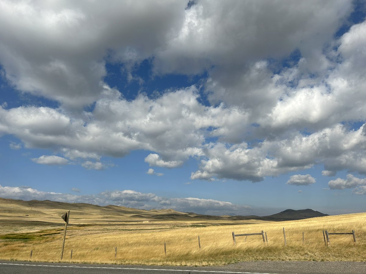 On the way from Lincoln to Great Falls. Montana has the best roadside view call spots.