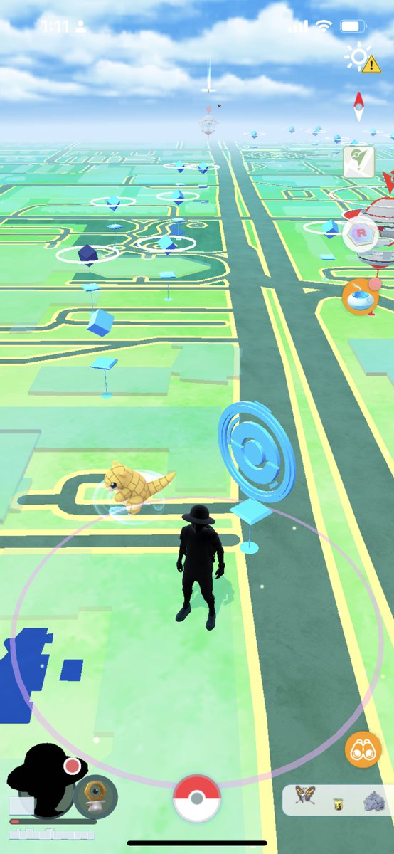 NickNationCave's tweet photo. Anyone else’s #PokemonGO look like this lol https://t.co/0ciVvAs6xu