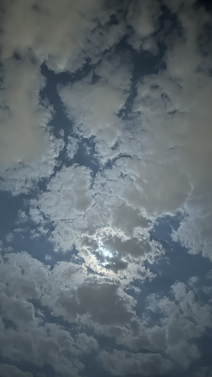 A (@irr6c) on Twitter photo 