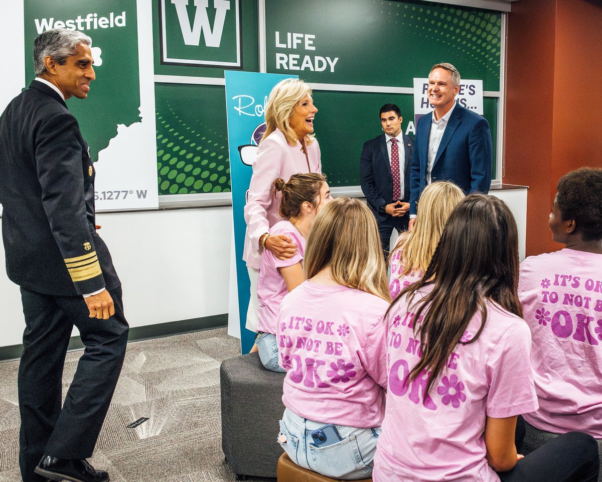 wwsweb's tweet photo. Today was a great opportunity for our Robbie's Hope Club to spread a message of teen mental wellness on a national stage. They welcomed First Lady Dr. Jill Biden and Surgeon General Dr. Vivek Murthy to participate in this important conversation. https://t.co/TC5vudejQZ