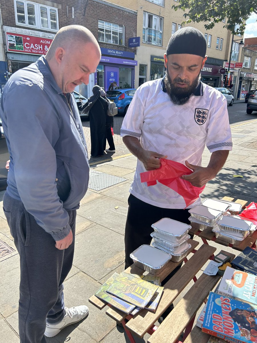 Rough sleeping is on the rise and the cost-of-living crisis is pushing people on to the streets. 

Eastern Connection Community Kitchen shares food and books once a week with local homeless friends and neighbours. 

#homeless #communitykitchen #thewanderinglondoner