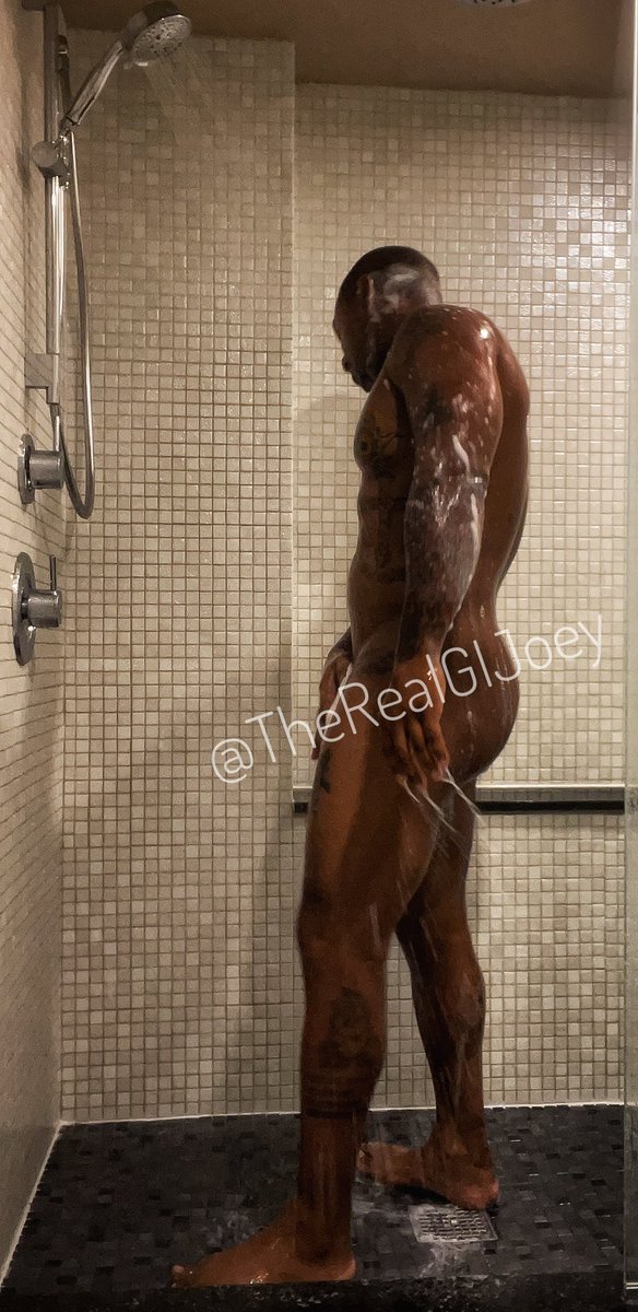 TheRealGIJoey's tweet photo. You wanna #repost, feel free,my feet nice🤣#DuelThreatEntertainer #passportgang #TheeEpitomeOfSexy
#MrDropThatTowel
#MaleExoticEntertainer #Comedian #Actor
#TheOneAndOnlyWANTED
#PhillyWanted
#LadiesOnlyEntertainer
#Laughter2Lust
#GettingNakedTakesMePlaces
#Smile2MeatAndMyFeet https://t.co/LIjKfONQ1E