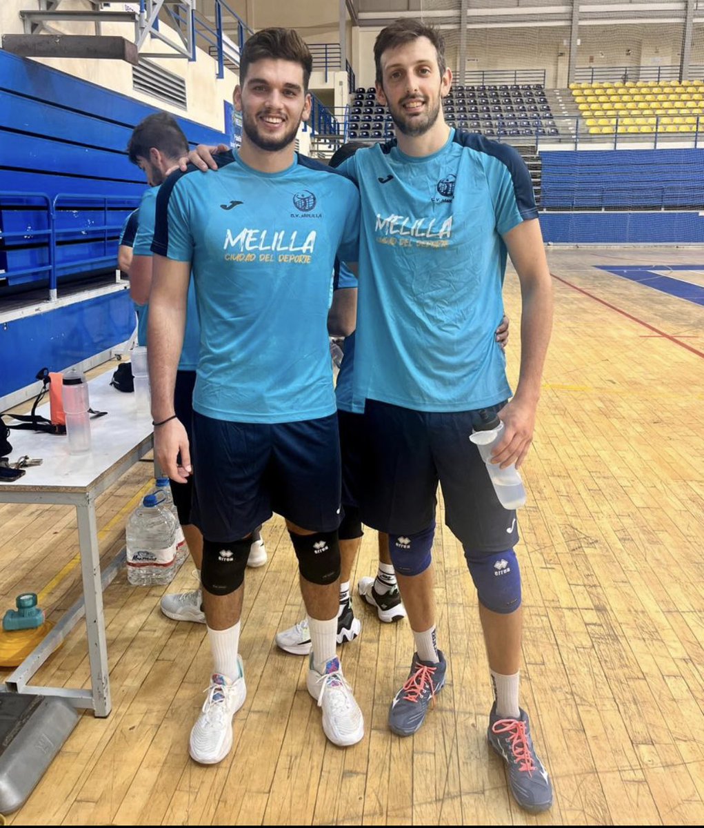 #ProyectoEuropa #Superliga1M
#Melilla_Ciudad_Del_Deporte

Foto del día 🙃¿Qué opináis? ¿es anterior o posterior al entrenamiento físico?

<a href="/fedemartina/">Federico Martina</a> 
<a href="/dlopezz_00/">David López💥</a> 

@TvMelilla 
<a href="/MelillaTurismo/">Melilla Turismo</a>