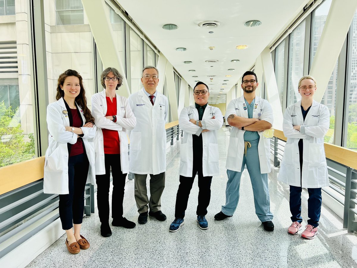 #PathResidents, join our stellar #GYNPath division as our AY2025 #fellow and learn from our vast variety of cases and from our expert #GynecologicPathology trained faculty, right in the heart of downtown #Chicago! Learn more here: pathology.northwestern.edu/education/fell…