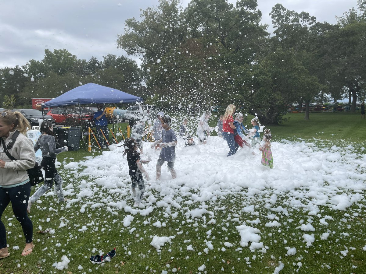 bstackgolf's tweet photo. Good time celebrating the beginning of the school year with the GPEA https://t.co/Gy8jVxrmmC