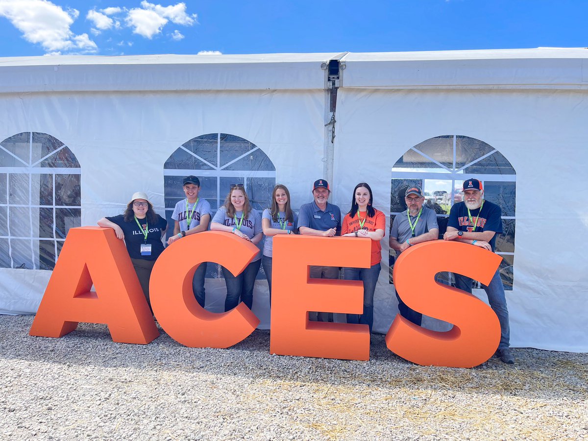 ACESIllinois's tweet photo. Day ✌🏻 at the Super Bowl of Agriculture 🚜 https://t.co/j73ZT58acZ