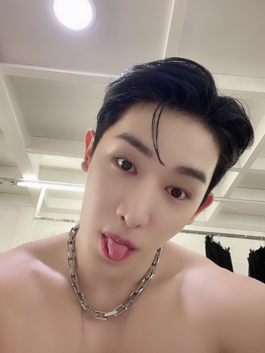 ᙏ̤̫ #원호 #WONHO <a href="/official__wonho/">WONHO Official</a>