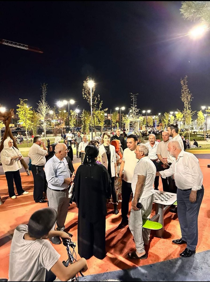 MhpDerince's tweet photo. Milliyetçi Hareket Partisi Derince İlçe Başkanlığı tarafından düzenlenen 30 Ağustos Zafer Bayramı dolayısıyla Yaşam Park'ta vatandaşlarımızla hasbihal ettik. Tüm Derincelilere gösterdikleri teveccühten dolayı teşekkür ederim. https://t.co/oIeK27RDls