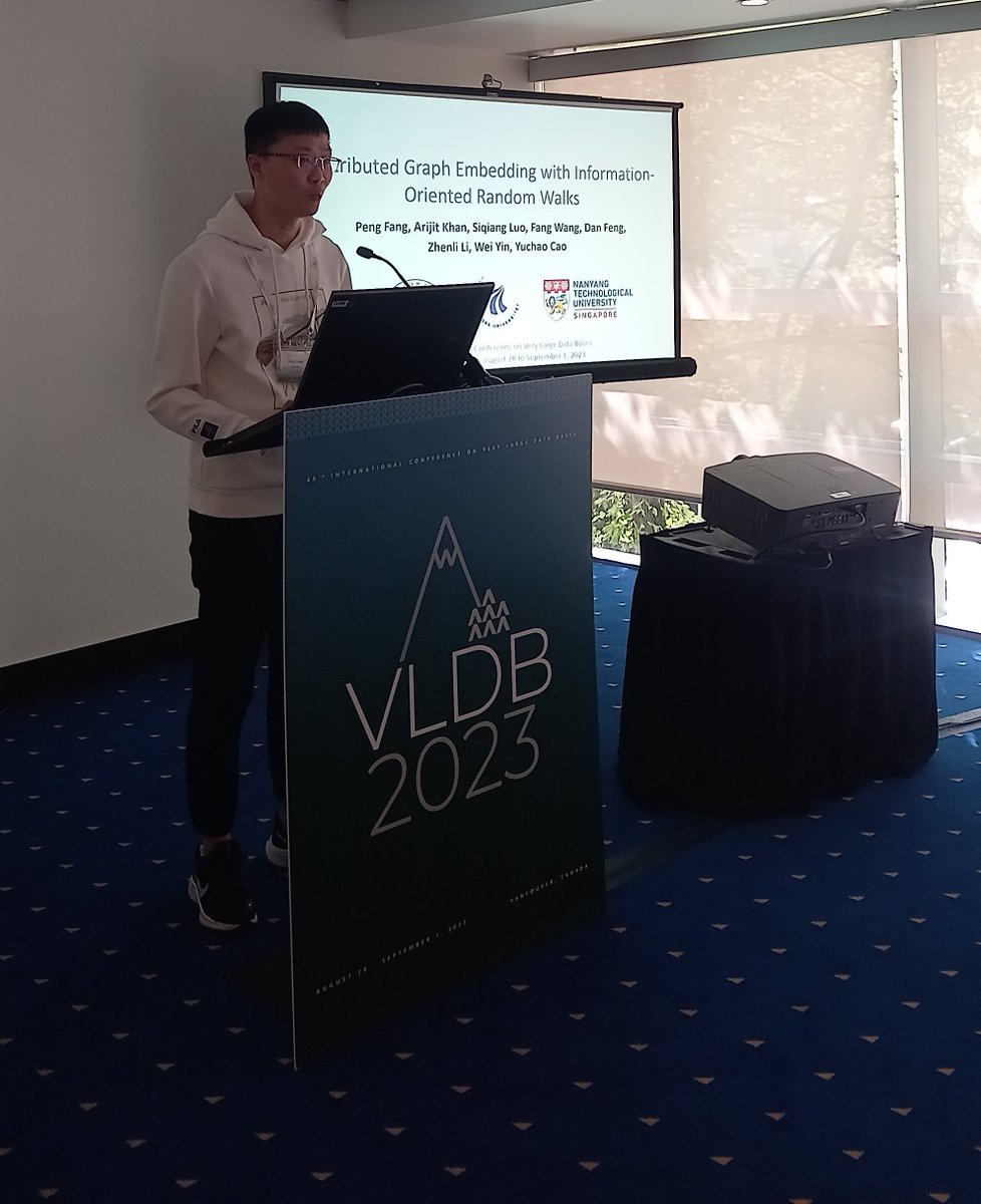 rijitK's tweet image. Peng Fang presenting our work ''Distributed Graph Embedding with Information-Oriented Random Walks'' @ #VLDB2023 #VLDB23. There will also be a poster session in the afternoon #GraphMachineLearning #DistributedGraphSystems
Paper vldb.org/pvldb/vol16/p1…
Blog big-graph-live.blogspot.com/2023/07/distri…