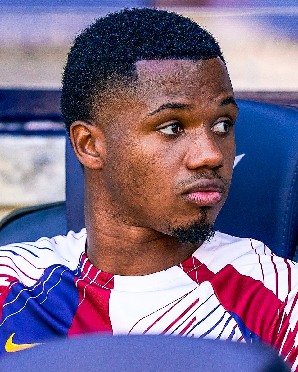 brfootball's tweet photo. Brighton are now close to a loan deal for Tottenham and Chelsea target Ansu Fati, per @FabrizioRomano 😱

Roberto De Zerbi was a key factor in the Barcelona attacker's decision https://t.co/V063b9gel9