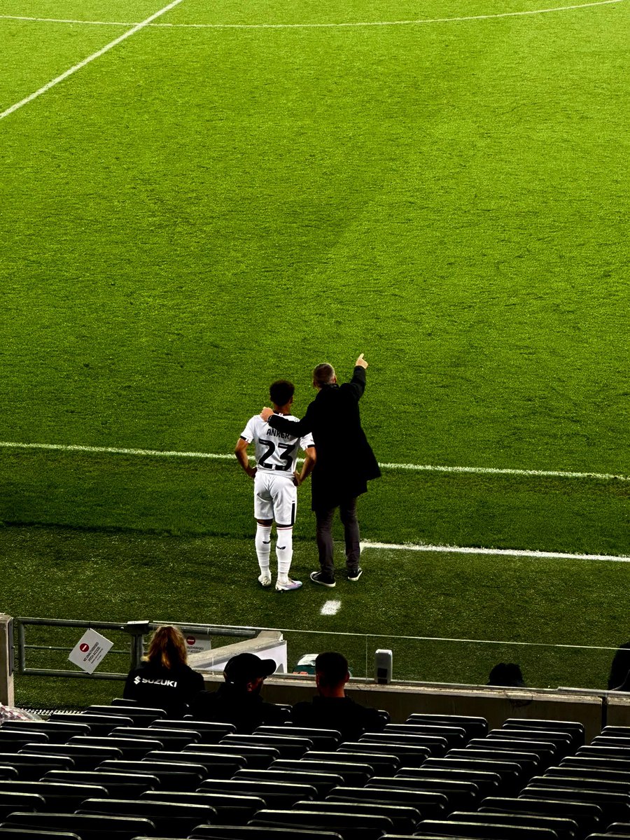 Joel Anker tweet media