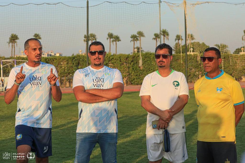 jeel_club's tweet photo. 📄| مجلس إدارة نــادينا يصل إلى معسكر الفريق الأول••
وسط حفاوة وترحيب من قبل المجلس السابق والجهاز الفني والإداري واللاعبين••

                              💛🩵 https://t.co/mjxvlz6bkM