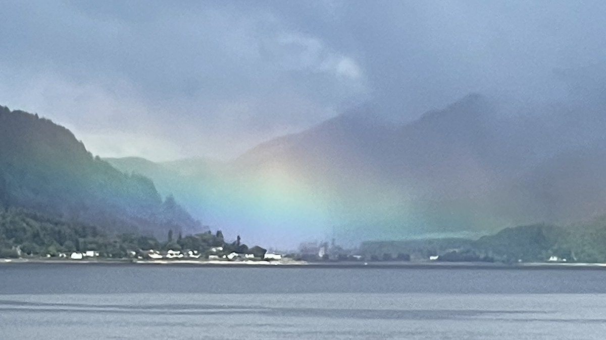 ArgyllSeaGlass's tweet image. A6 Rainbows on Loch Long @ScotlandHour 

Have a great week everyone and hope to see you back here for #ScotlandHour on Wednesday 27th September 9-10pm where the theme is Autumn 🍂 💙🏴󠁧󠁢󠁳󠁣󠁴󠁿