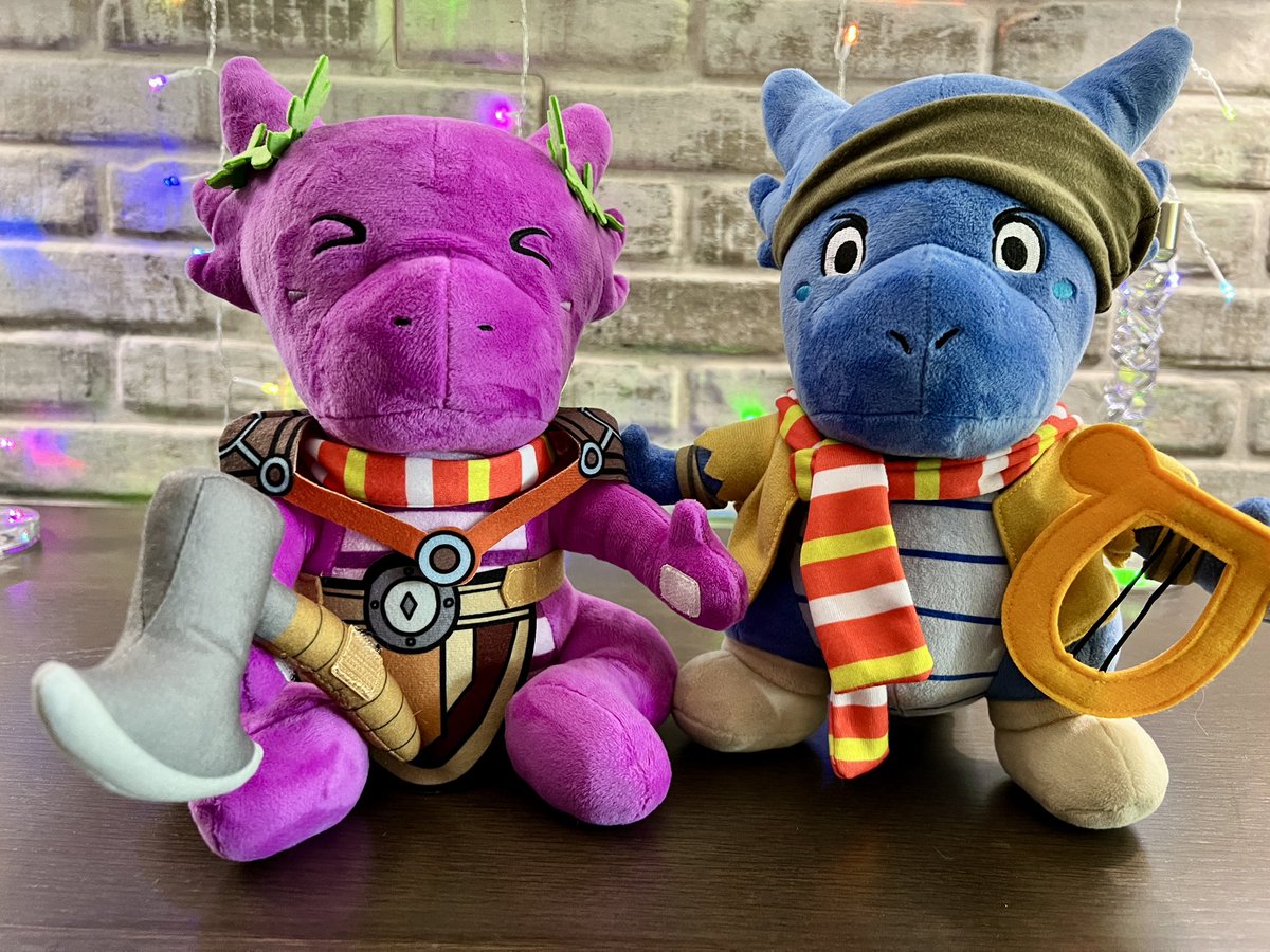 heroplush's tweet image. 🎸🛡️ Teaching &amp;amp; Learning together as a team! 🎶🐉 Buckles &amp;amp; Coda are swapping roles and skills to multiclass as a team! 🤝🎭 Watch out, monsters &amp;amp; melodies – here comes the dynamic kobold duo! 🌟🎉 #HeroPlush #KoboldPlush