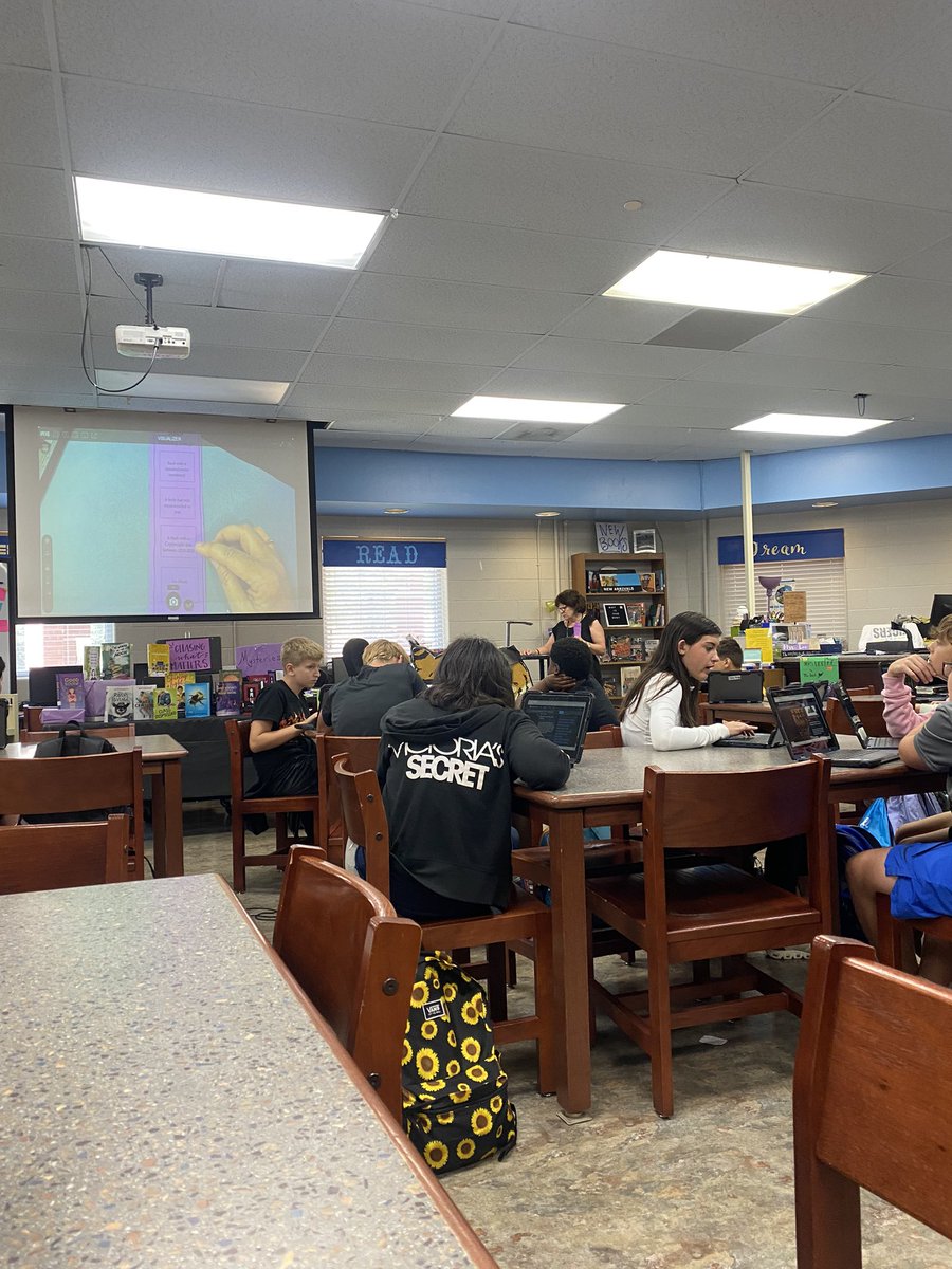 Lauren Allinder tweet media