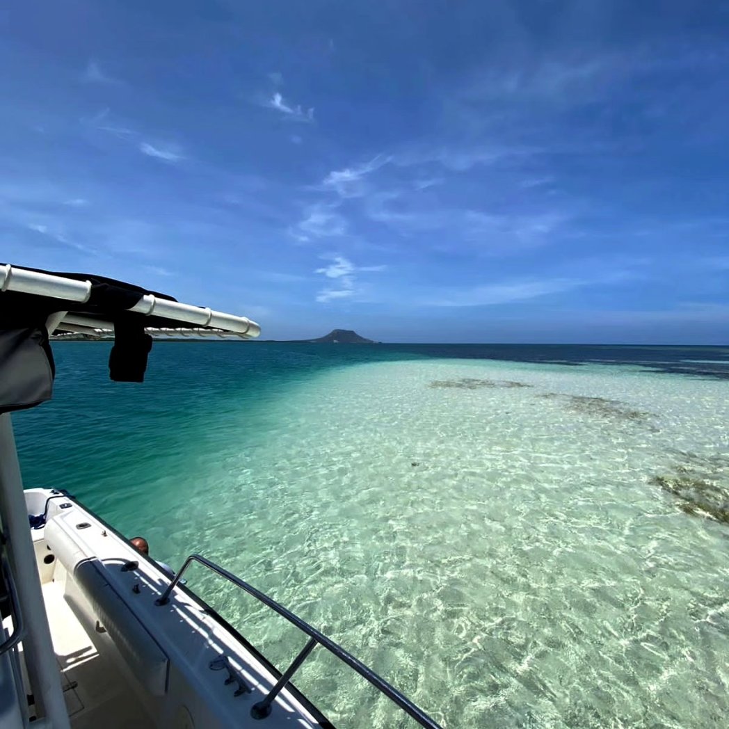 HI3K__'s tweet photo. Cayó David Montecristi República Dominicana... Montecristi lo tiene todo... #montecristi #republicadominicana #mar #oceano #airepuro #cayo_davidRD #arenaysol #playa #solyarena #morrodemontecristi #manglares #manglaresdemontecristi #bostonwhaler #mercury225hp #macabi https://t.co/VN1pNd1TNB