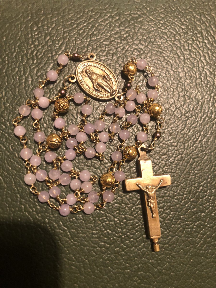 FrUgochukwu's tweet image. There is no problem, I tell you, no matter how difficult it is, that you cannot solve by the prayer of the Holy Rosary. 

-Sister Lucia