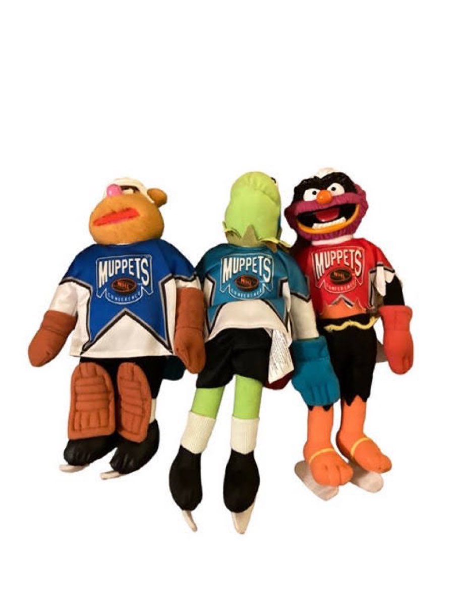 AsimChin's tweet photo. @spittinchiclets Kermit the Frog https://t.co/pkEyg4M1wX
