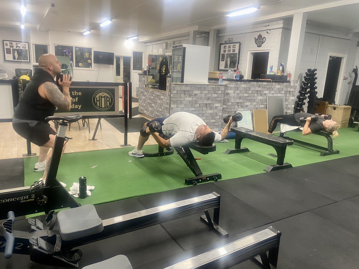 Darren Dillon tweet media