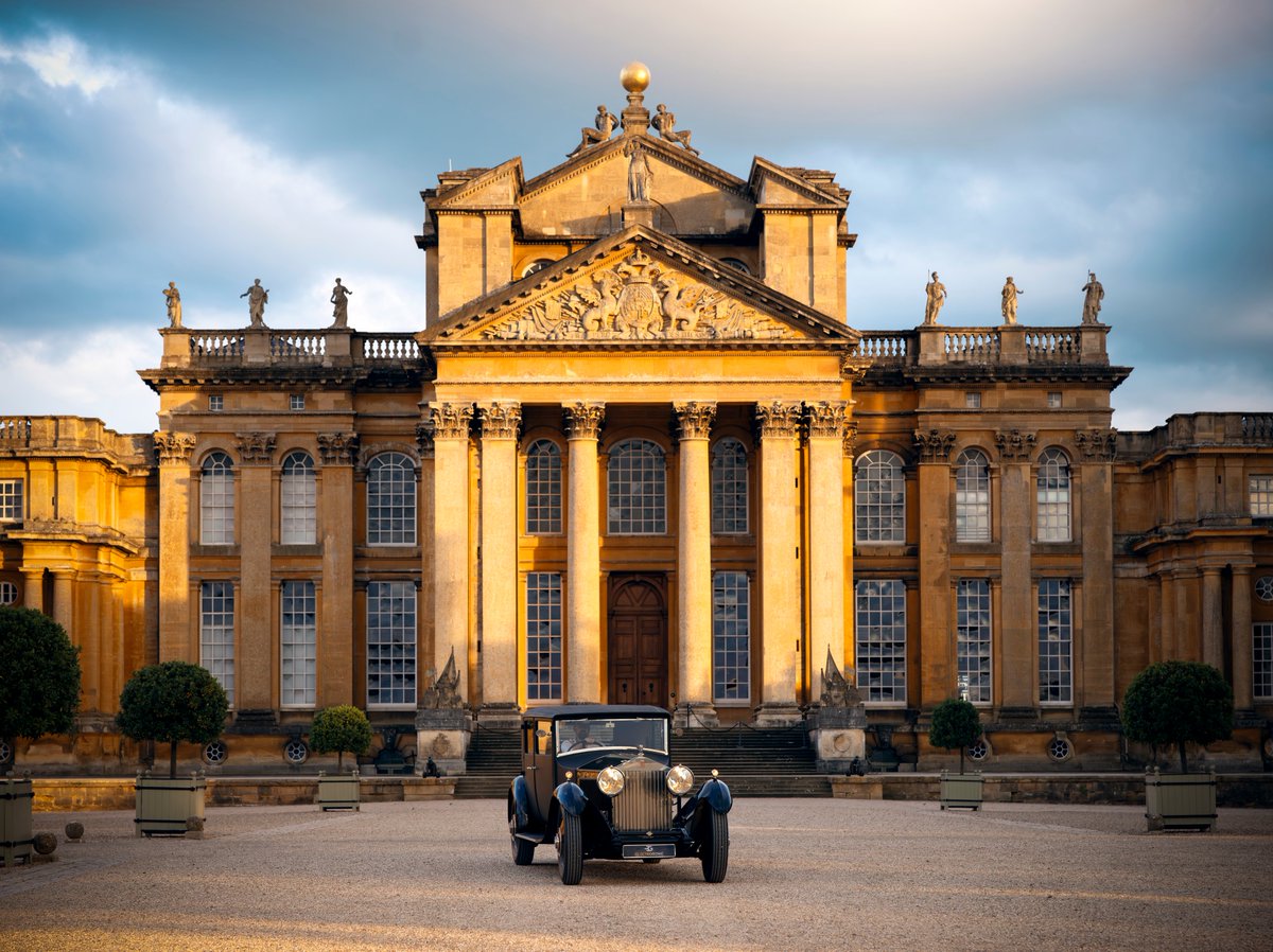 ElectrogenicREV's tweet image. ⚡️Electric Rolls Royce Phantom II⚡️
Delighted to unveil a very special conversion at @SalonPriveUK 
⚡️200bhp, 310Nm air-cooled motor
⚡️Bespoke 2.9:1 fixed-ratio gearbox
⚡️93kWh battery 
⚡️CCS charger
⚡️Original dials repurposed
⚡️Nothing cut/drilled
#ElectricRollsRoyce