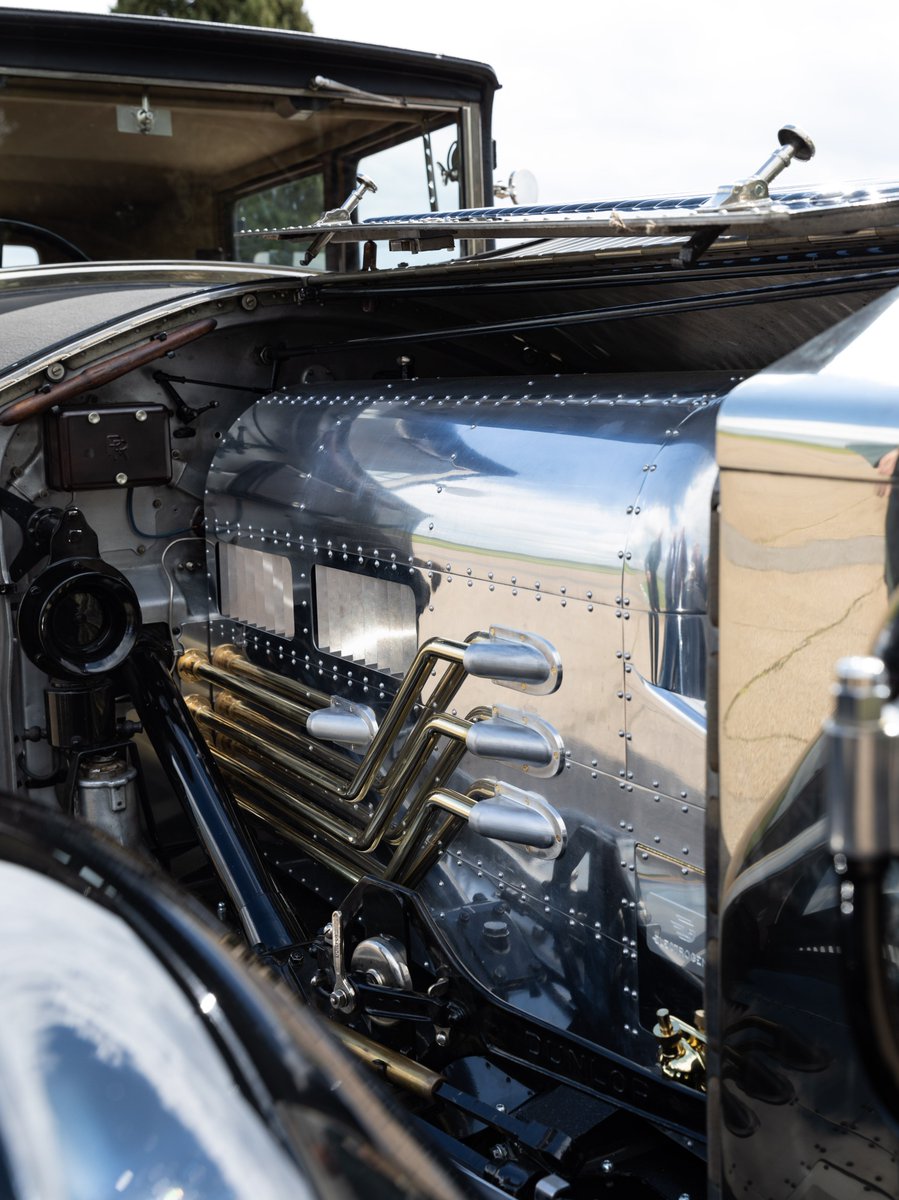 ElectrogenicREV's tweet image. ⚡️Electric Rolls Royce Phantom II⚡️
Delighted to unveil a very special conversion at @SalonPriveUK 
⚡️200bhp, 310Nm air-cooled motor
⚡️Bespoke 2.9:1 fixed-ratio gearbox
⚡️93kWh battery 
⚡️CCS charger
⚡️Original dials repurposed
⚡️Nothing cut/drilled
#ElectricRollsRoyce