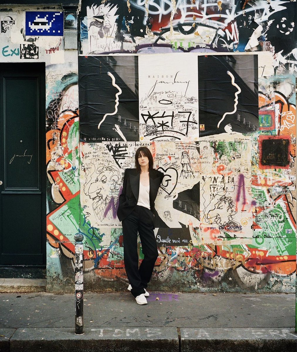 donetodeath's tweet photo. Serge Gainsbourg’s house by Francois Halard (the goat) for M Le Magazine Du Monde — https://t.co/MaPp629xUs