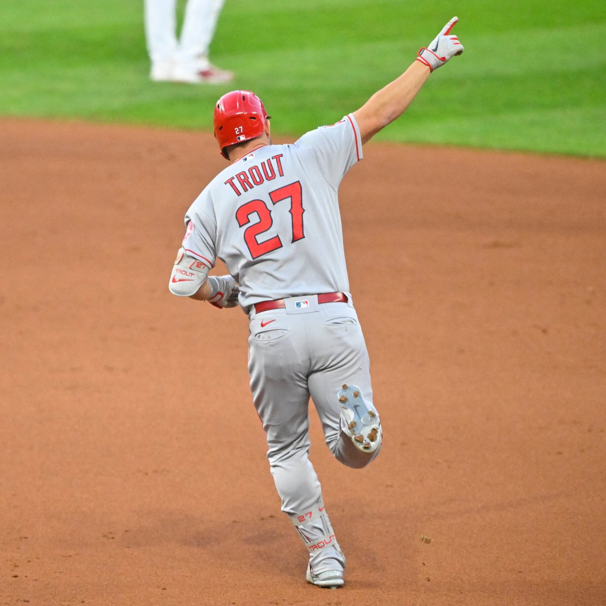 They cut @MikeTrout. The greatest baseball player of our generation. The story you have never heard and the lesson to learn: Back in 2008, I was a high school junior. I was an up-and-coming baseball player and my first big break was an invitation to the USA baseball team