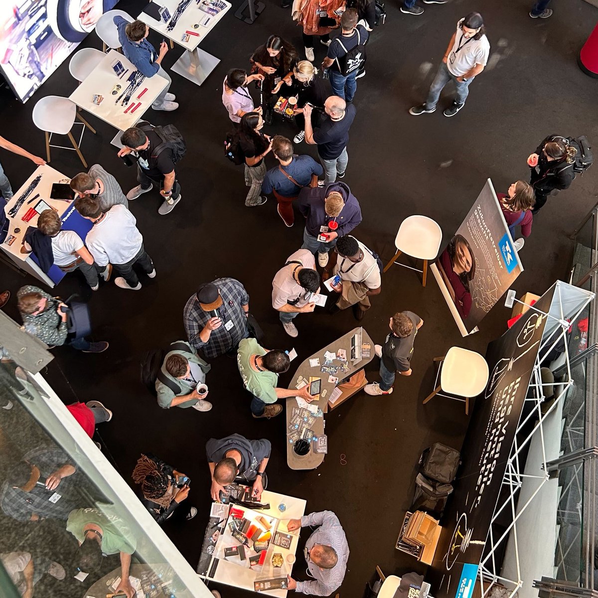 Interaktiver Austausch und strahlende Gewinner - Wir freuen uns, wieder auf der <a href="/codetalkshh/">code.talks</a> mit der Konferenz-Rallye dabei zu sein. Über 300 Teilnehmer sind bereits dabei. Es warten noch jede Menge großartige Preise im Lostopf.

#codetalks #eventrallye #gewinnspiel