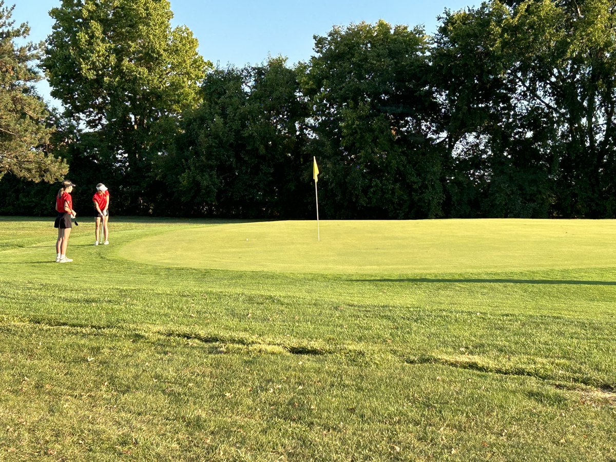 The Ridge golf team beat Delhi in last night’s match, 177-212. Low scorer for Ridge was Andrew M. with a 39.