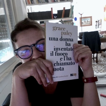 isazzani's tweet photo. Quando la raccomandata non è una multa
(Grazie a @marcolessico, a #paolocognetti e a tutta la banda @edizioniSUR -- “great stuff, guys”) https://t.co/XRQgNJsF6l