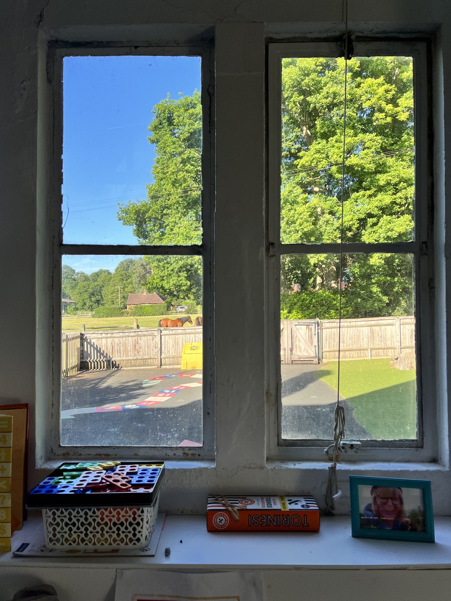 StMarys_Infants's tweet photo. What a beautiful day to come to school! We love the view from our classrooms! https://t.co/AW4qXOFJKP