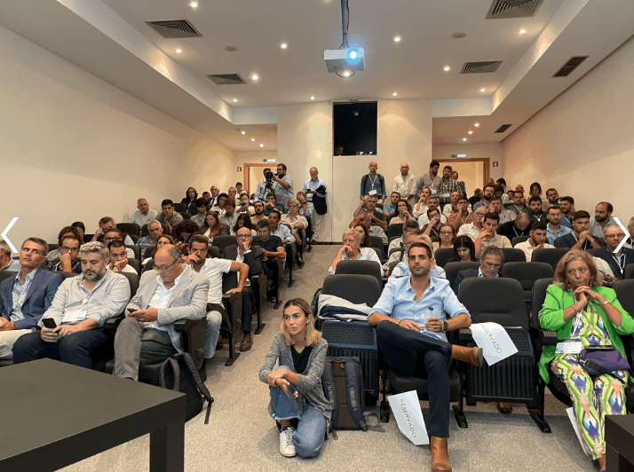 NextLand tweet media