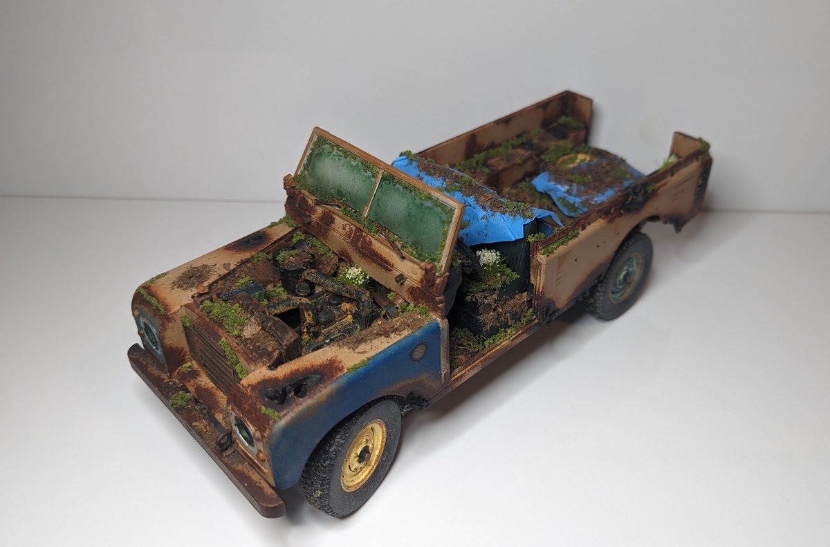 RustNDustUK's tweet photo. Land Rover Series barn find now for sale on eBay: https://t.co/CbWaJac4Q5
#LandRover #LandRoverSeries #BarnFind #Diecast #Diorama #UniversalHobbies #RustNDustUK https://t.co/rk86g6SpOe