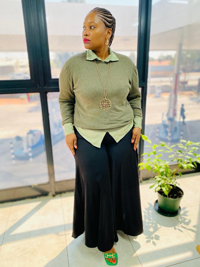 LindiweBen's tweet image. Thirstday greens 💚
#NotaThrowBack