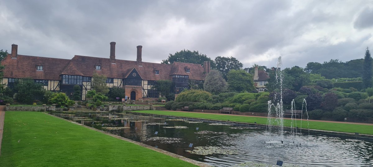 BethBees's tweet photo. Brilliant to visit @RHSWisley yesterday to kickstart our #honeybee #microbiome project with @jGUTiLAB @cavignone_r and new PhD student Kerry Barnard. Thanks so much for the tour @AndrewSalisbur2 @LizBeal79 and others. Looking forward to working together! https://t.co/dyTP9z2mxj