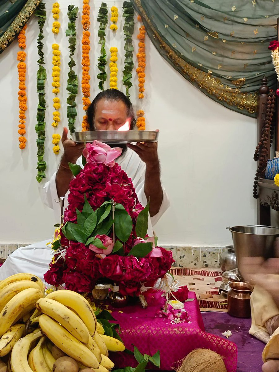 JGDSwamiji's tweet photo. #SravanRudraPuja2023 today morning Pooja from #Isanpur #Ahmedabad #VDSGujarat.
@AOLGujarat @Vaidicpujas https://t.co/K6YVh0taIo