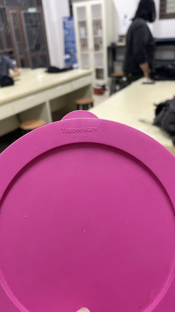 koplingkeras's tweet photo. Today activity
1. Melihat secara langsung sen kiri belok kanan
2. Menemukan kembali tupperware emak yang ketinggalan https://t.co/5Kk3Y1lp7g