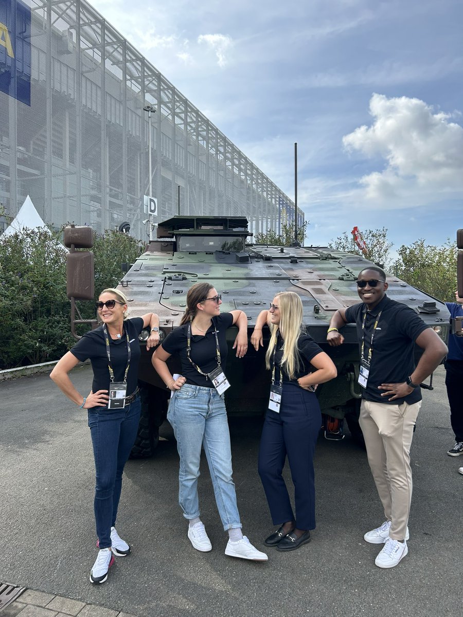 Auch #Deloitte @ #InvictusGamesDuesseldorf2023 
😁🤜🤛😁