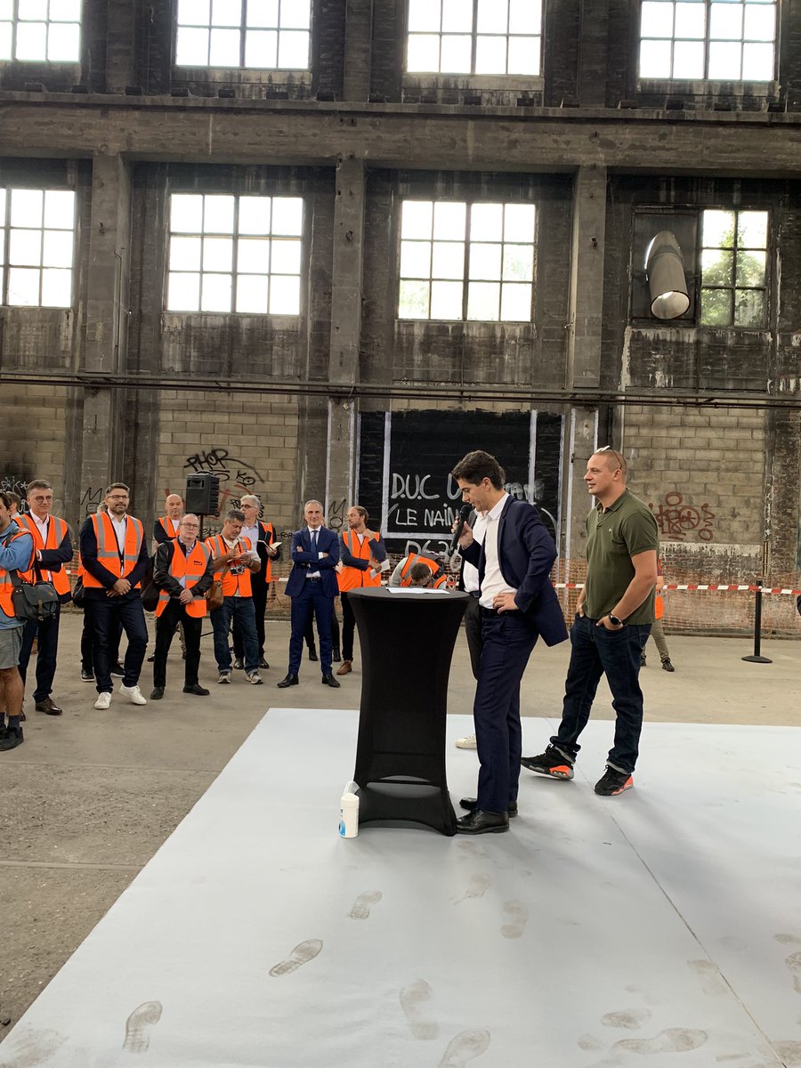 Equans France (@equans_france) on Twitter photo 🎤 « Le futur quartier des #cathedralesdurail s’inscrit pleinement dans notre rôle, en tant qu’aménageur, d’acteur des mutations #urbaines. »
Sofiane CHIKH Directeur aménagement <a href="/EiffageImmo/">Eiffage Immobilier</a> et Aménagement <a href="/iledefrance/">Région Île-de-France</a> 🎤 « Le futur quartier des #cathedralesdurail s’inscrit pleinement dans notre rôle, en tant qu’aménageur, d’acteur des mutations #urbaines. »
Sofiane CHIKH Directeur aménagement <a href="/EiffageImmo/">Eiffage Immobilier</a> et Aménagement <a href="/iledefrance/">Région Île-de-France</a>