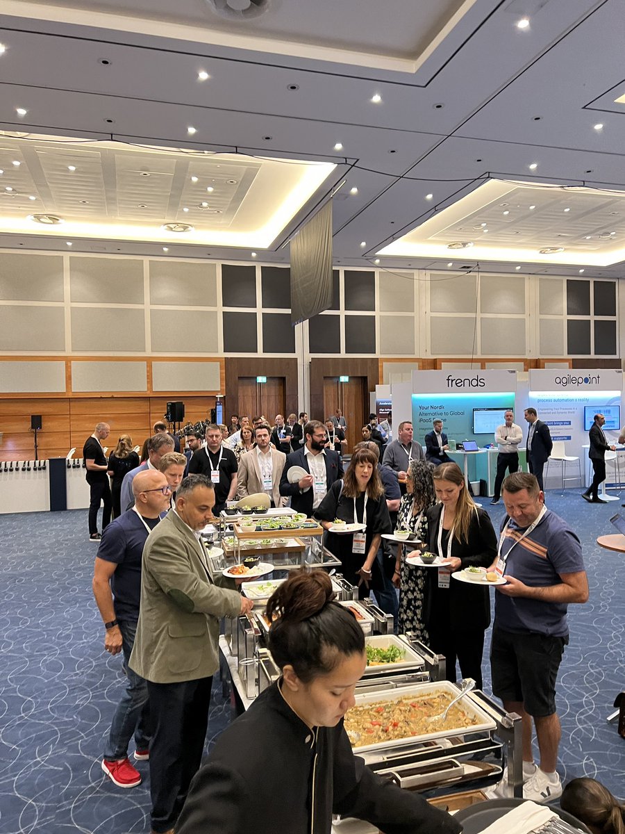 steinermatt's tweet image. Find the error! #gartnerapps