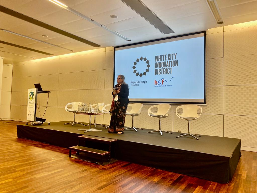 IKP_SciencePark's tweet image. Deepanwita Chattopadhyay, moderates a breakout session on &apos;Collisions, Conversations, &amp;amp; Partnerships&apos; at the 40th IASP World Conference 2023 with panellists Stephen Ryan, Alberto Mina, Brian Darmody, &amp;amp; Rawad Chammas in attendance.

#IASPLuxembourg #IASPWorldConference