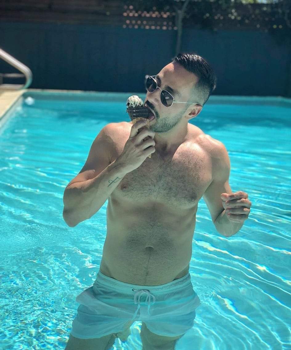 MarvinGilk's tweet photo. Kuvia uima-altaan reunalta🏊‍♂️😎

#marvingilk #waterpool https://t.co/rdfXdhhlhV